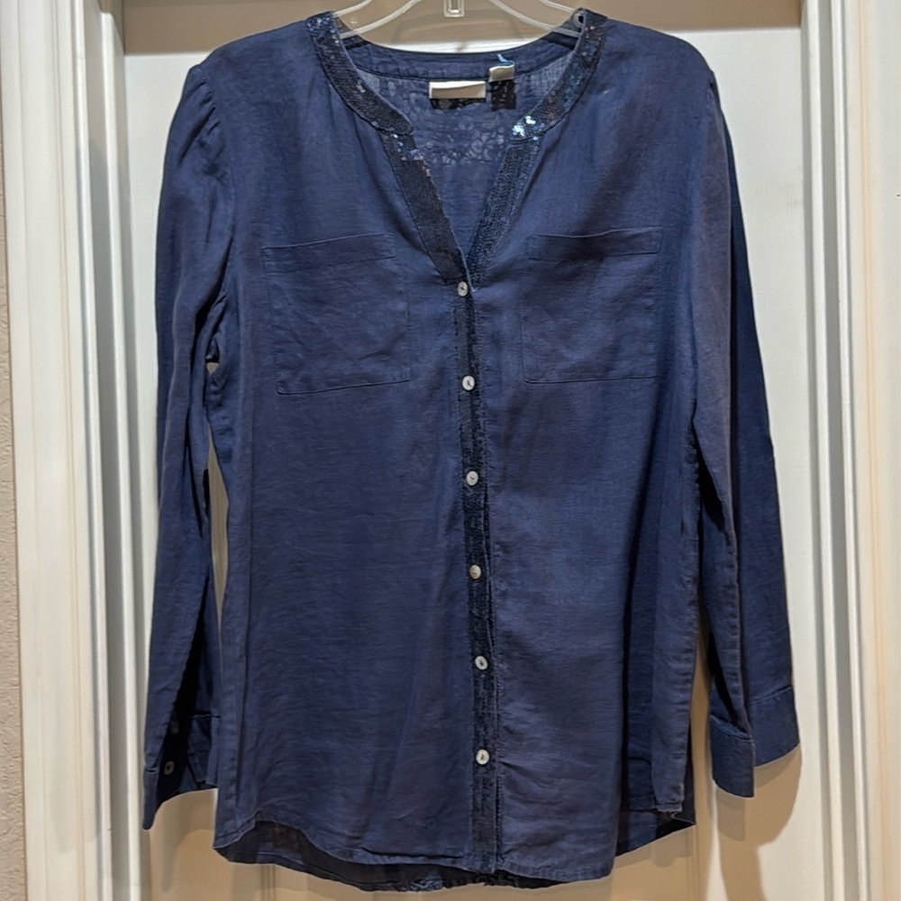 CHICO’S linen blouse, size 1 (small)